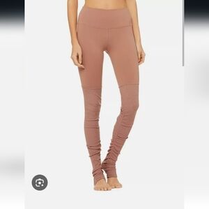 ALO Yoga Goddess leggings. Size S